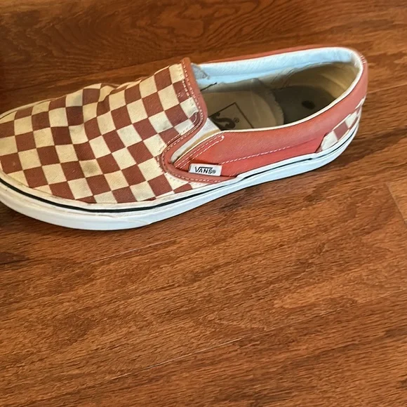 Checkered vans - Picture 2 of 3
